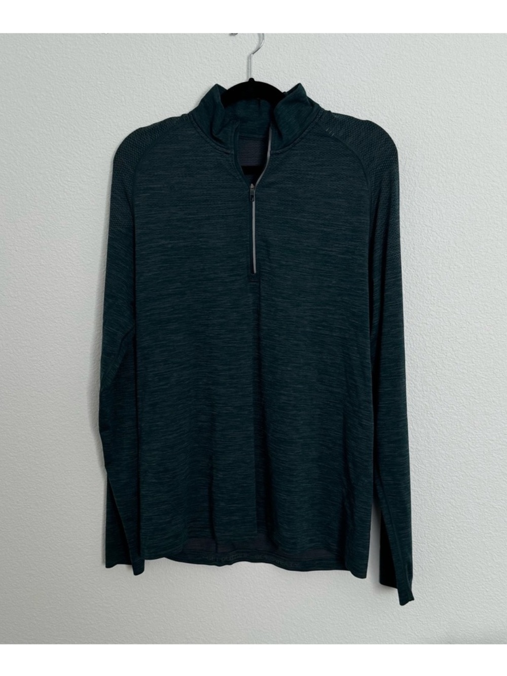 Lululemon men’s metal vent short sleeve and long sleeve tops *3 bundle* - Picture 2 of 7